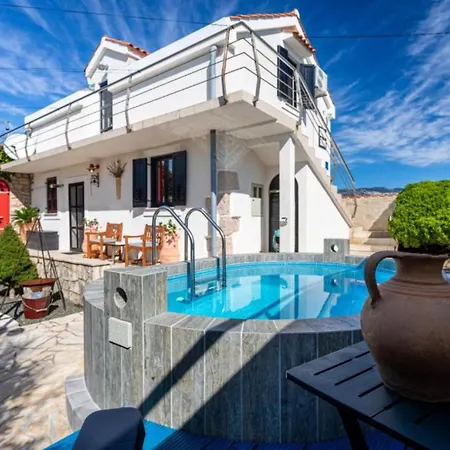 Rustic Rudine Dobrinj